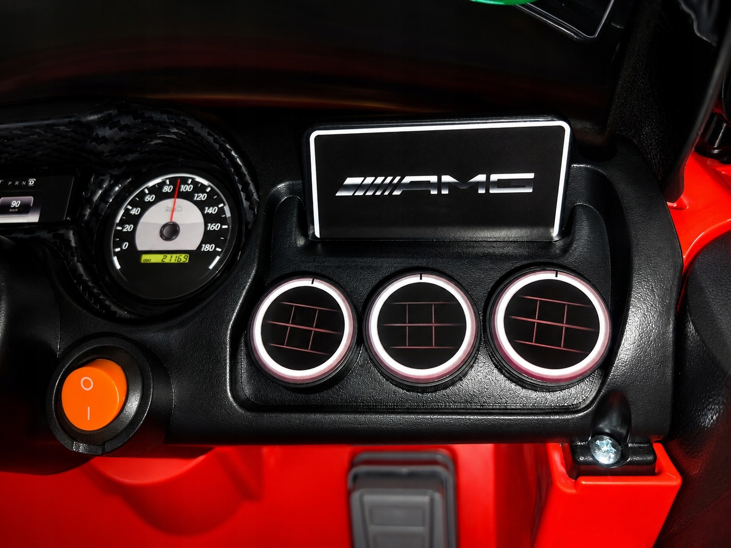 - 32885224478da5d5d9785336c77b-3jpg - strefamarki Auto Mercedes AMG GTR dla dzieci Pilot 2.4G skóra akumulator LED koła EVA