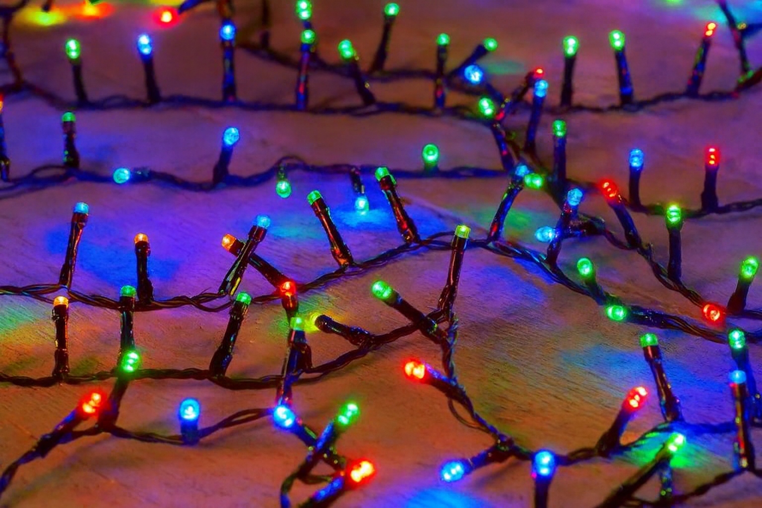 - 4163dc904c489b302f3e902d6e01jpg - strefamarki Lampki Choinkowe 300LED Światełka Świąteczne Girlanda Świetlna multikolor