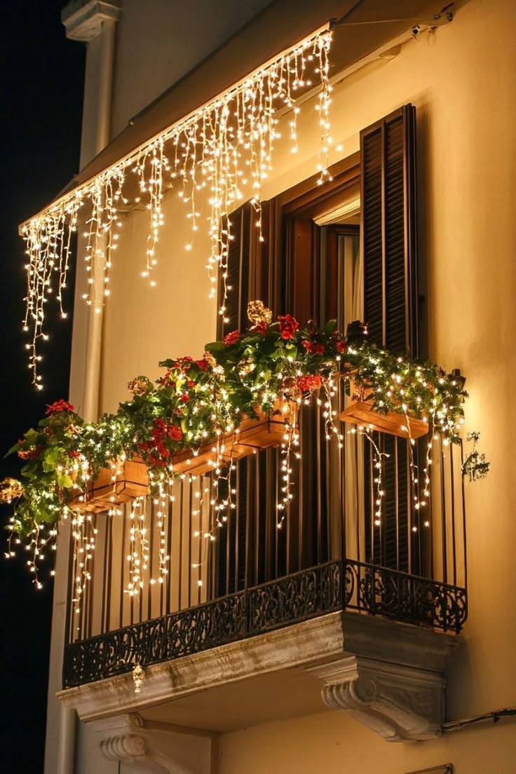- bec24302414b8d732aab866924f9jpg - strefamarki Lampki LED 300 Kurtyna Świetlna Sople ZEWNĘTRZNE Girlanda ciepły biały